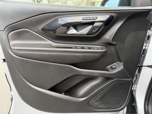 Used 2022 GMC Terrain AT4 image 14