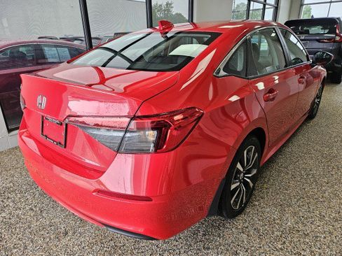 Used 2023 Honda Civic EX image 2