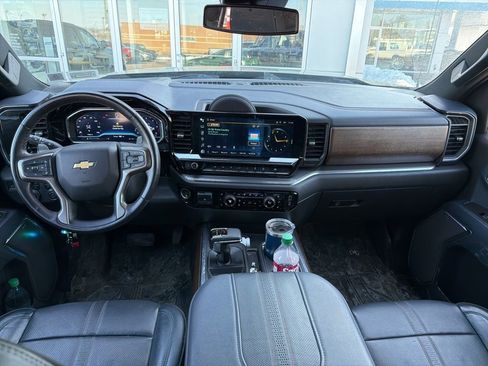 Used 2023 Chevrolet Silverado 1500 High Country w/ Z71 Off-Road Package image 5