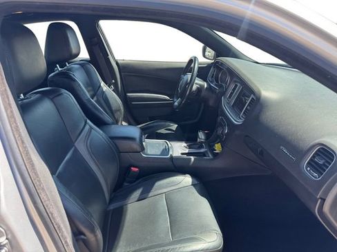 Used 2021 Dodge Charger SXT w/ Leather Interior Group image 15