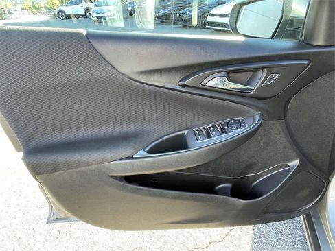 Used 2024 Chevrolet Malibu LT image 18