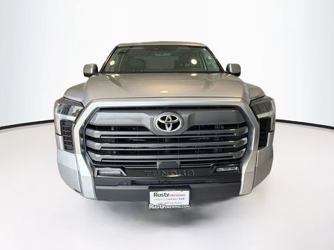 Used 2022 Toyota Tundra Limited w/ Power Package AWD/4WD image 2