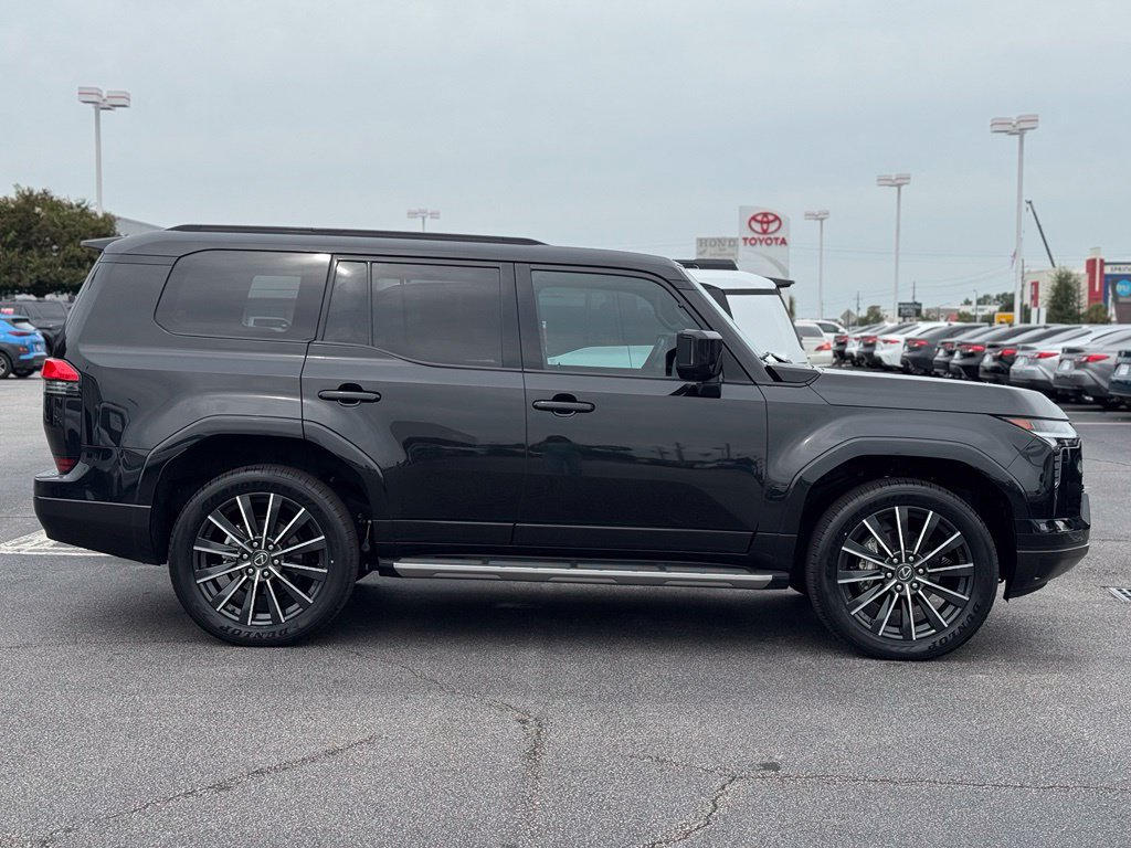 Used 2024 Lexus GX 550 w/ Accessory Package (31) AWD/4WD image 7