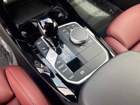 Used 2024 BMW X3 sDrive30i w/ Premium Package image 25