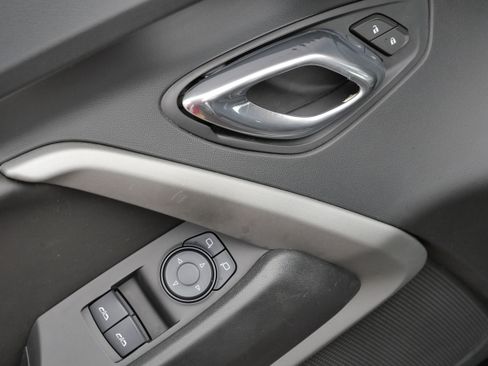 Used 2017 Chevrolet Camaro LT image 17