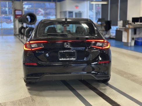 Used 2024 Honda Civic Sport image 5