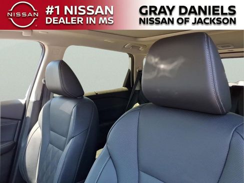 New 2026 Nissan Rogue Platinum AWD/4WD image 18