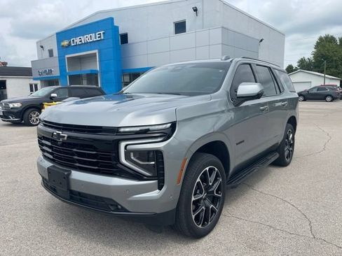 Used 2025 Chevrolet Tahoe RST w/ Comfort Package AWD/4WD image 2