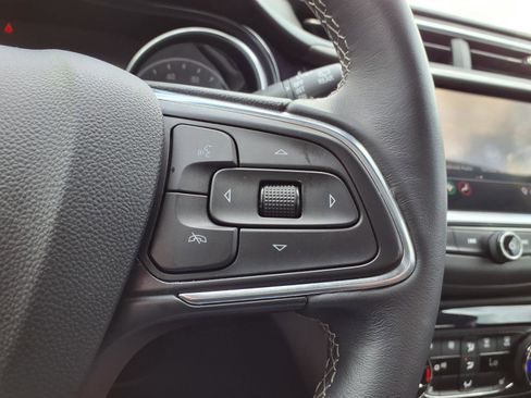 Used 2023 Buick Encore GX Select w/ Sport Touring Package FWD image 17