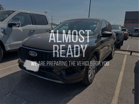 Used 2024 Ford Escape Active FWD image 2