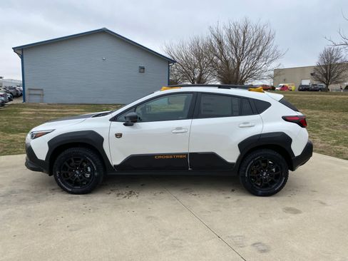 New 2026 Subaru Crosstrek 2.5i Wilderness image 3
