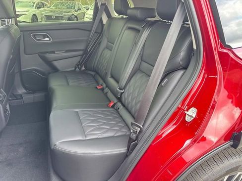 New 2026 Nissan Rogue Platinum image 16