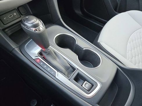 Used 2019 Chevrolet Equinox LS image 25