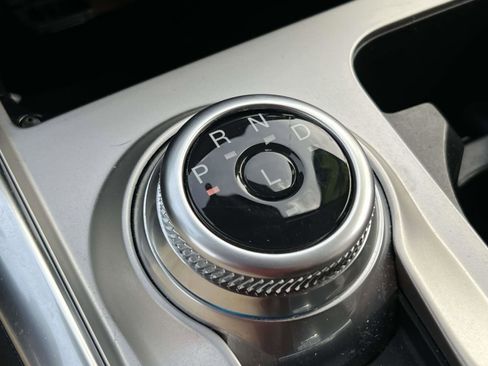 Used 2022 Ford Explorer XLT w/ Equipment Group 202A image 13