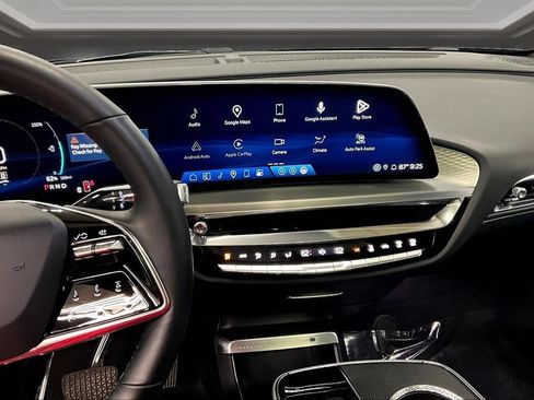 Certified 2024 Cadillac Lyriq Sport AWD/4WD image 9