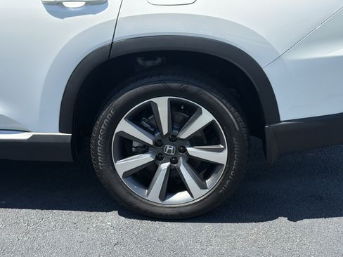 Certified 2025 Honda Pilot Elite image 35