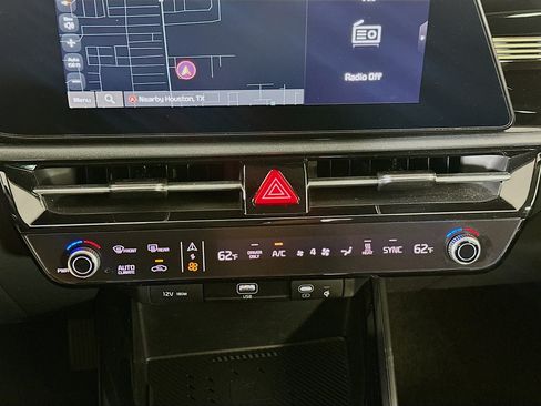 Used 2024 Kia Niro Wind FWD image 24