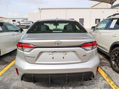 Used 2026 Toyota Corolla SE FWD image 9