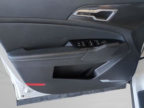 Used 2023 Kia Sportage EX w/ EX Premium Package image 8