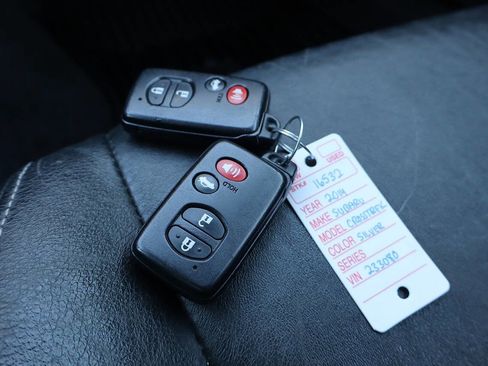 Used 2014 Subaru Crosstrek Touring image 32