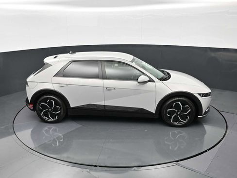 Used 2024 Hyundai Ioniq 5 SEL RWD image 19