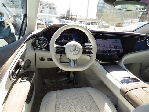 Certified 2023 Mercedes-Benz EQS 580 4MATIC Sedan image 10