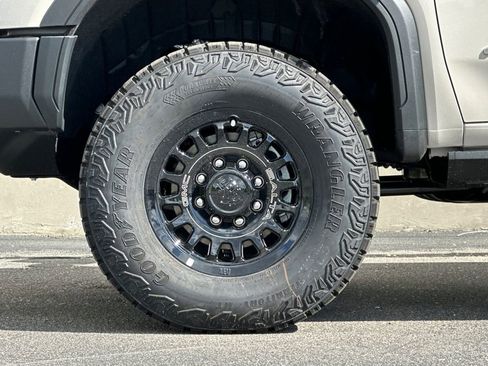 New 2026 GMC Sierra 2500 AT4X w/ AT4X AEV Edition AWD/4WD image 25