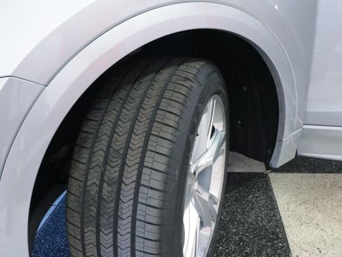 Used 2022 Audi Q8 Premium Plus image 10