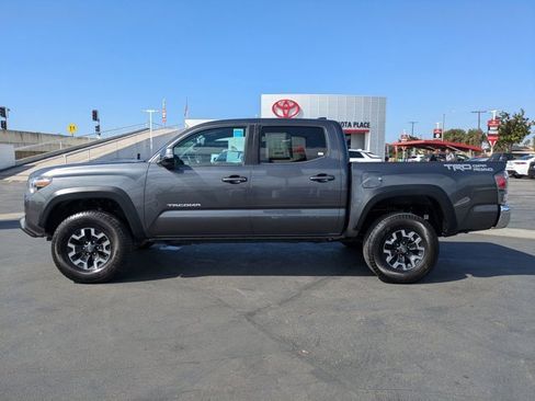 Certified 2022 Toyota Tacoma TRD Off-Road image 13