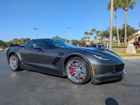 Used 2018 Chevrolet Corvette Z06 image 3