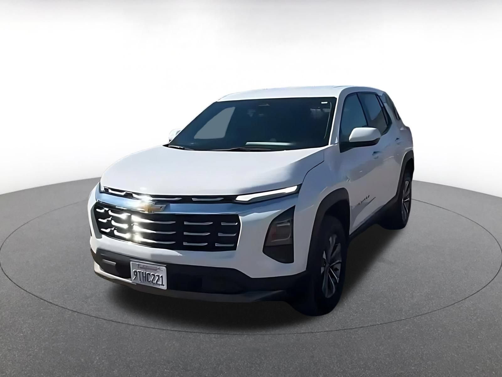 Used 2025 Chevrolet Equinox LT FWD image 6