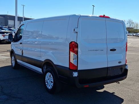 Used 2024 Ford Transit 250 Low Roof RWD image 4