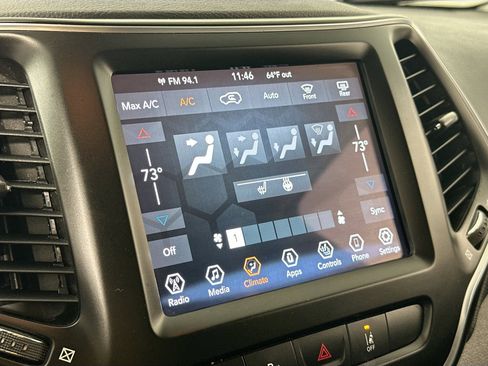 Used 2022 Jeep Cherokee Latitude Lux w/ Sun & Sound Group image 15