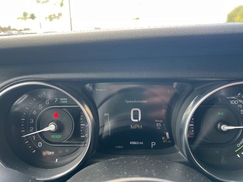 Used 2021 Jeep Wrangler Unlimited Sahara w/ Safety Group image 12