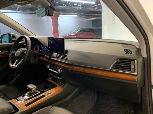 Used 2023 Audi Q5 2.0T Premium w/ Convenience Package AWD/4WD image 59