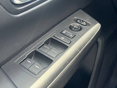 Used 2025 Honda CR-V EX image 25