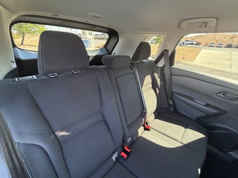 Used 2024 Nissan Rogue S AWD/4WD image 16