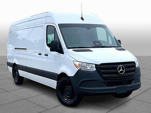New 2025 Mercedes-Benz Sprinter 2500 image 2