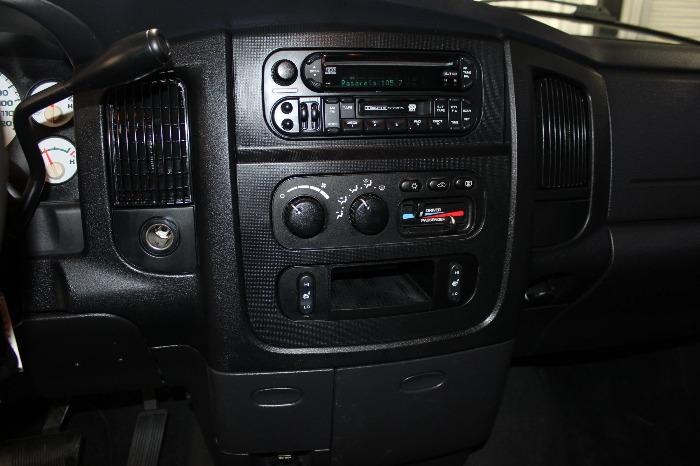 Used 2005 Dodge Ram 2500 Truck SLT RWD image 17