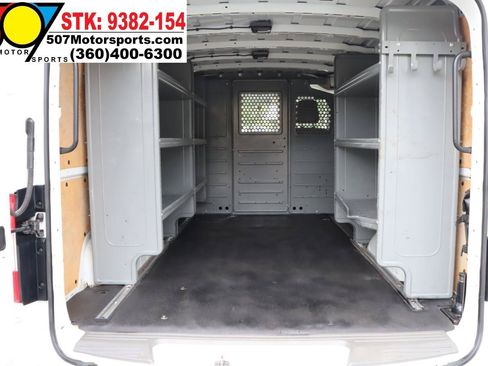 Used 2016 Nissan NV 2500 SV w/ Technology Package RWD image 15