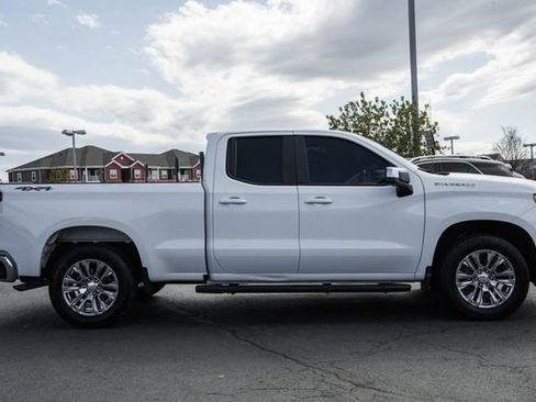Used 2023 Chevrolet Silverado 1500 LT AWD/4WD image 4