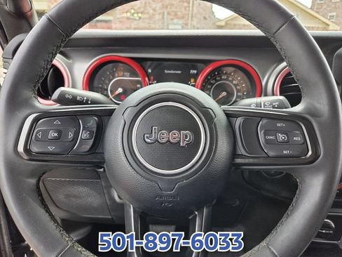 Used 2023 Jeep Gladiator Sport AWD/4WD image 22