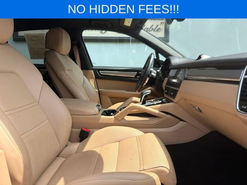 Used 2022 Porsche Cayenne Platinum Edition AWD/4WD image 32
