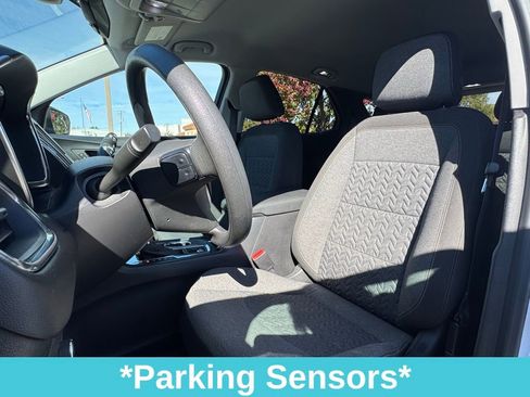 Used 2022 Chevrolet Equinox LT image 16