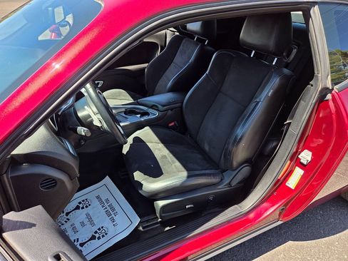 Used 2018 Dodge Challenger SXT Plus RWD image 34