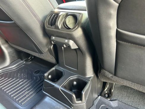Used 2022 Jeep Wrangler Unlimited Sport image 40
