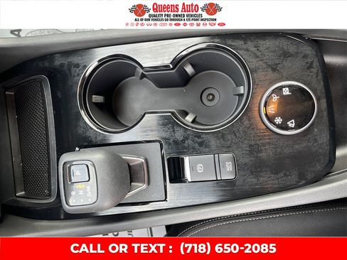 Used 2021 Nissan Rogue SV AWD/4WD image 16