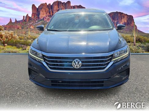 Used 2021 Volkswagen Passat 2.0T SE image 10