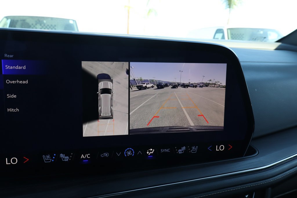 Used 2025 Chevrolet Tahoe Premier RWD image 30
