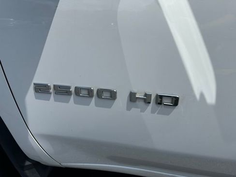 Used 2022 Chevrolet Silverado 2500 W/T w/ WT Fleet Convenience Package image 3